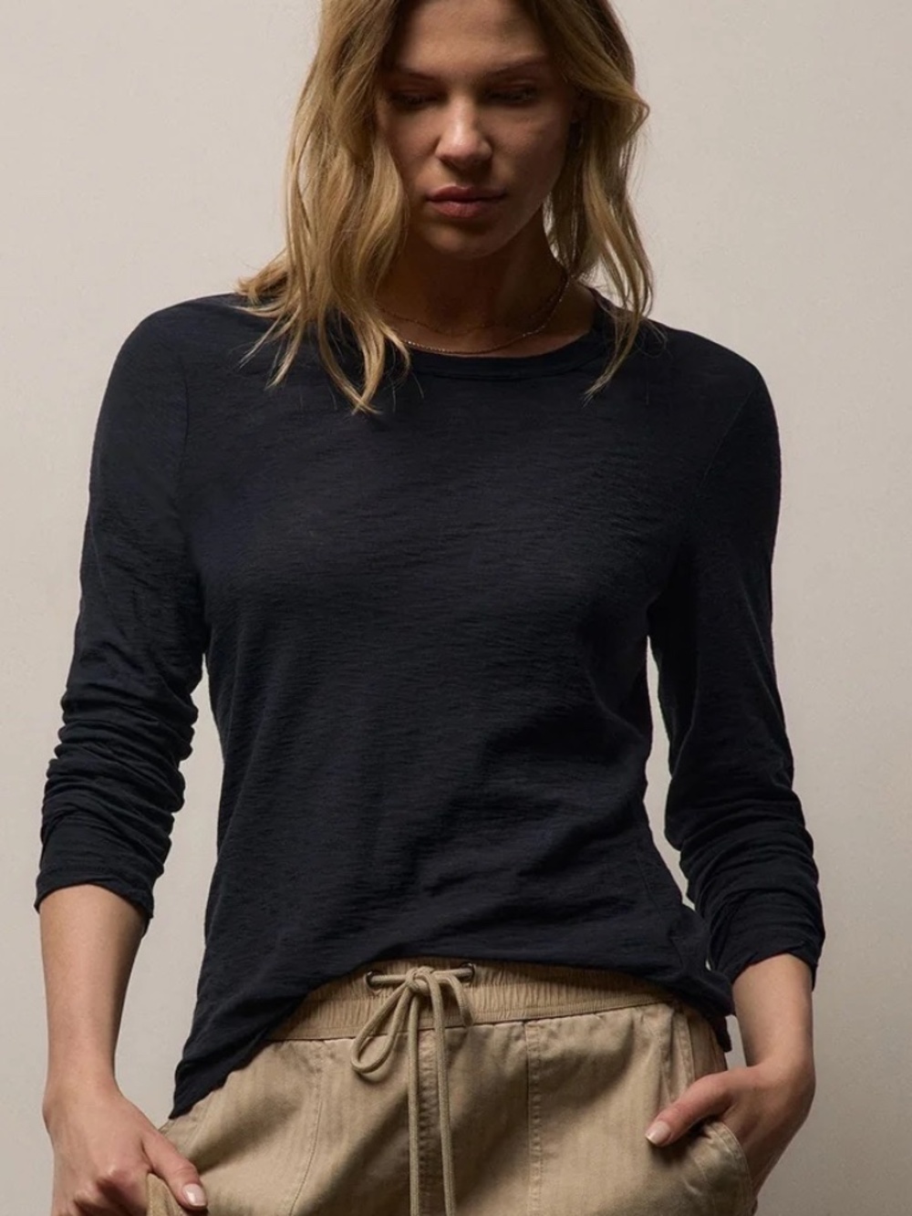 James Perse Sheer Slub Long Sleeve Crew in Deep black gray medium
